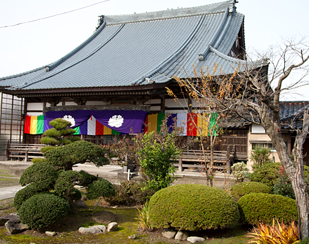 專徳寺